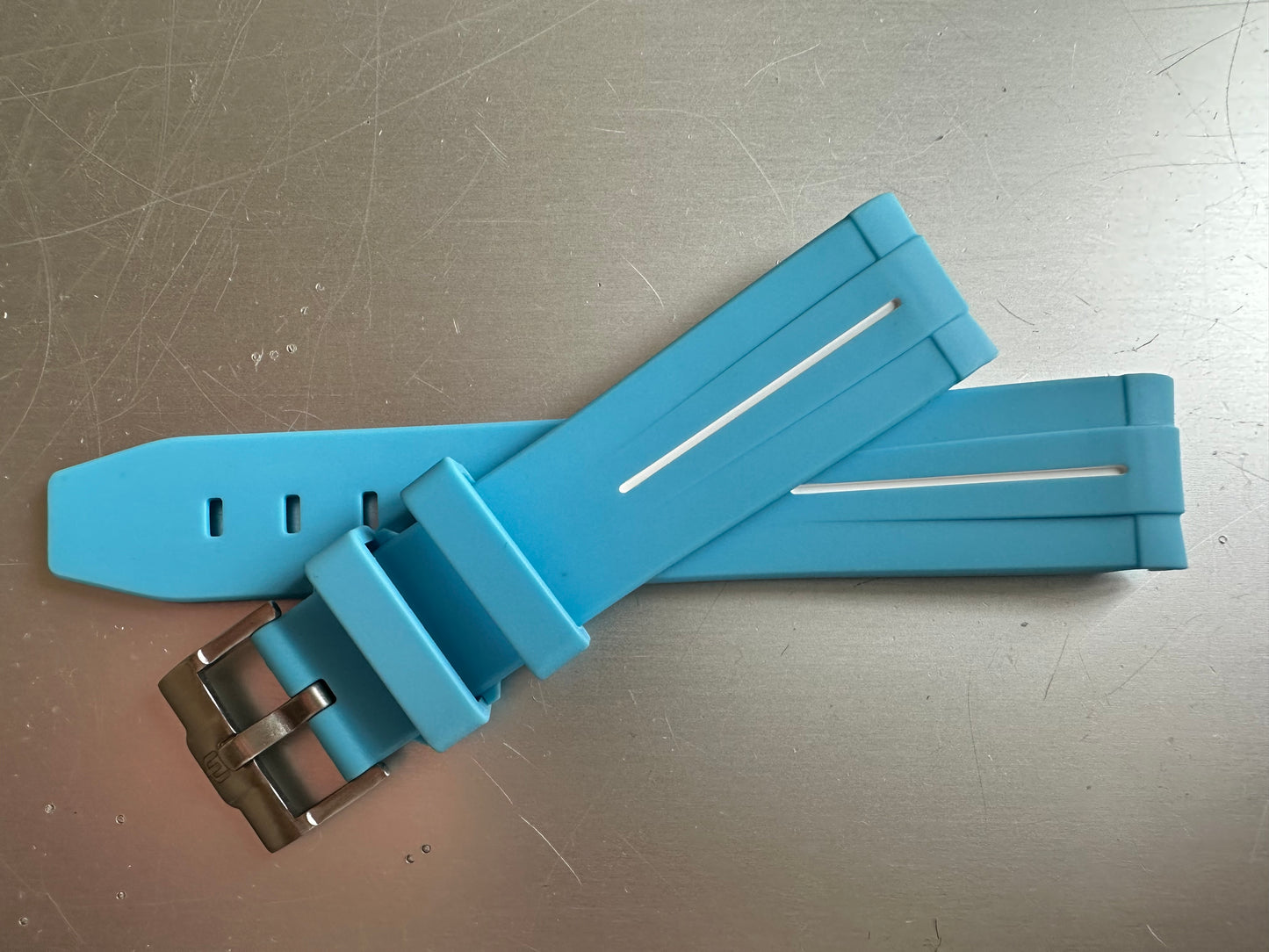 Wraparound "SILICONE" straps for all OmegaSwatch models of the "Mission to the Moon" series and other watches with 20mm lugs (Timex, Seiko, Citizen etc .)