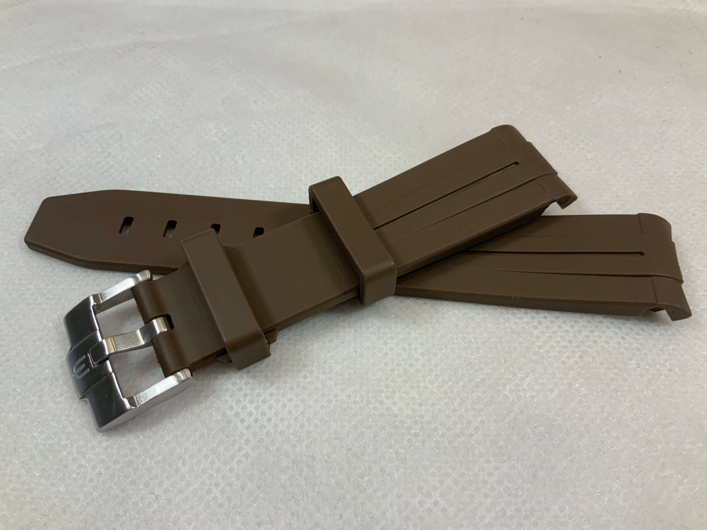 Wraparound "SILICONE" straps for all OmegaSwatch models of the "Mission to the Moon" series and other watches with 20mm lugs (Timex, Seiko, Citizen etc .)