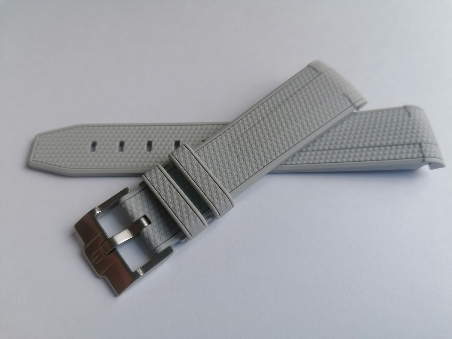 Wraparound "SILICONE" straps for all OmegaSwatch models of the "Mission to the Moon" series and other watches with 20mm lugs (Timex, Seiko, Citizen etc .)