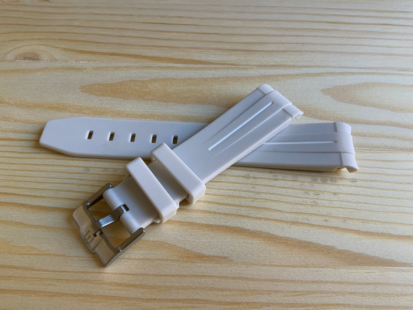 Wraparound "SILICONE" straps for all OmegaSwatch models of the "Mission to the Moon" series and other watches with 20mm lugs (Timex, Seiko, Citizen etc .)