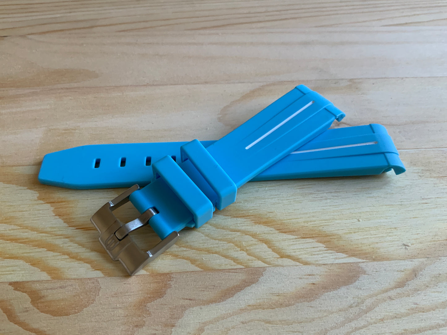 Wraparound "SILICONE" straps for all OmegaSwatch models of the "Mission to the Moon" series and other watches with 20mm lugs (Timex, Seiko, Citizen etc .)